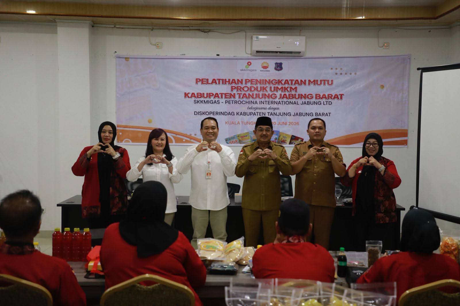 Bupati Anwar Sadat Buka Pelatihan Peningkatan Mutu UMKM, Dorong Produk Lokal Tanjab Barat Tembus Pasar Nasional