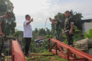 Dandim 0201/Medan Tinjau Pembangunan Jembatan Penghubung Dua Kecamatan