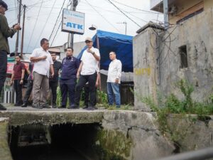Rico Waas Tinjau Banjir di Medan Selayang, Siapkan Solusi Penanganan Drainase