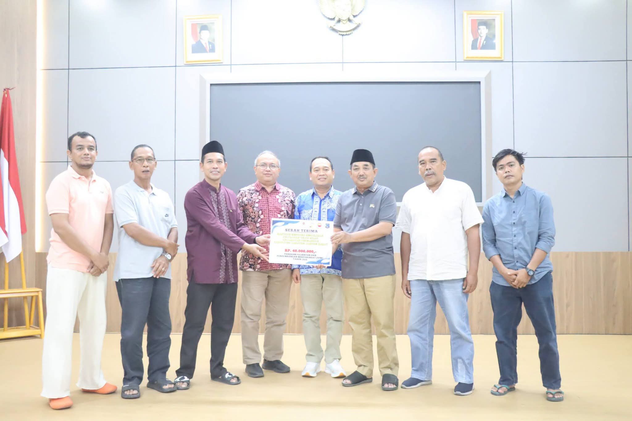 Bupati Anwar Sadat Serahkan Bantuan PetroChina untuk Korban Kebakaran Teluk Nilau, Wujud Sinergi Pemerintah dan Dunia Usaha