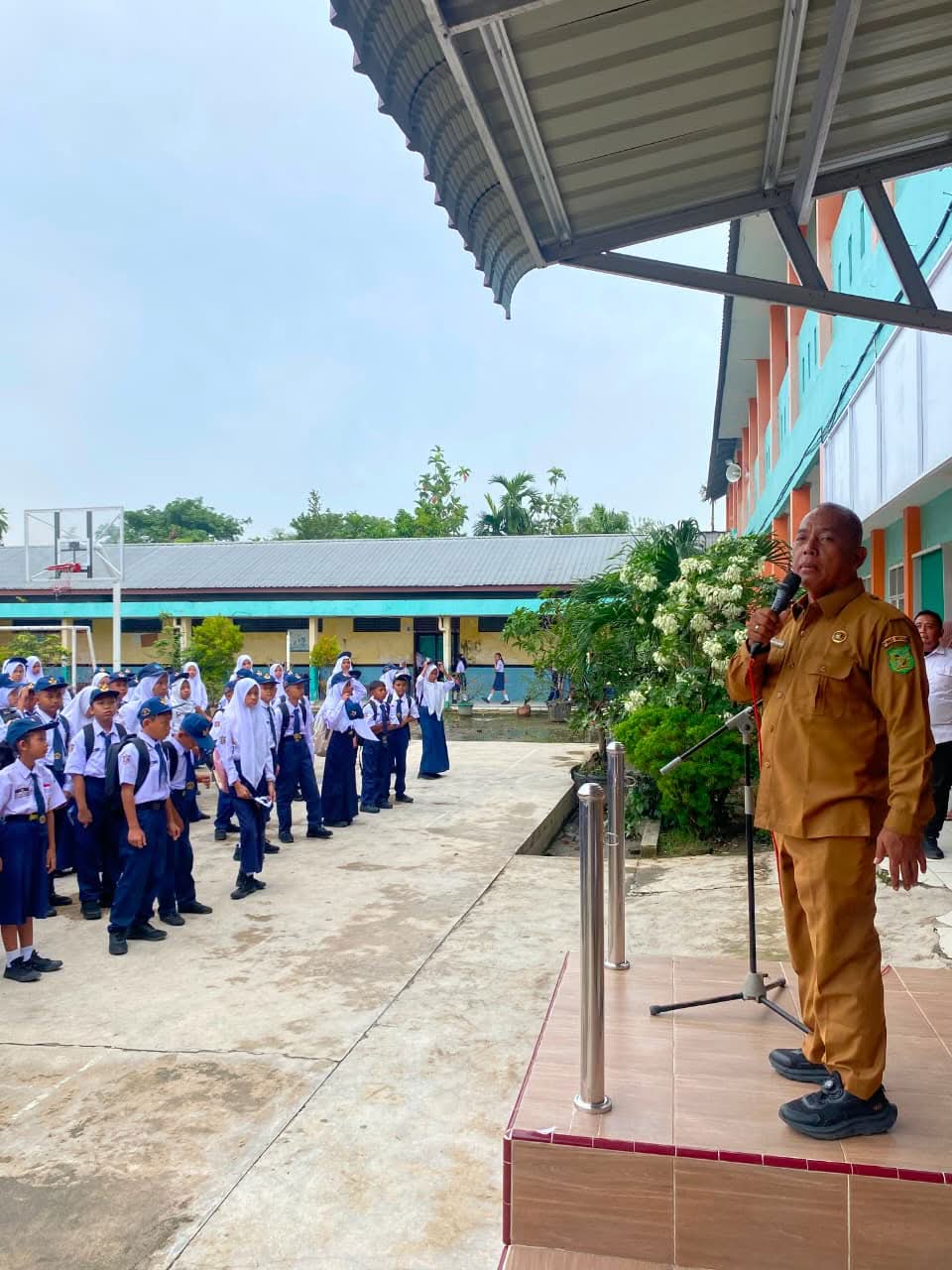 Kepala UPT SMP Negeri 15 Medan Buka MPLS 2026/2027, Tekankan Pembentukan Karakter dan Sekolah Ramah Anak