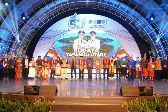 Panggung Budaya “Beta Tu Pulo Sibandang” Meriahkan PRSU, Pemkab Taput Promosikan Wisata Berbasis Budaya