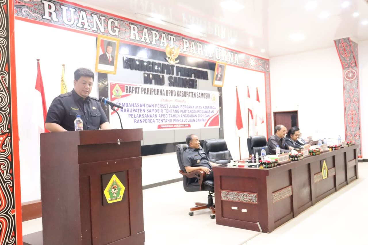 Sepakat, Bupati Samosir Bersama DPRD Tetapkan Perda Pertanggungjawaban Pelaksanaan APBD Tahun Anggaran 2025 dan Perda tentang Pengelolaan Sampah