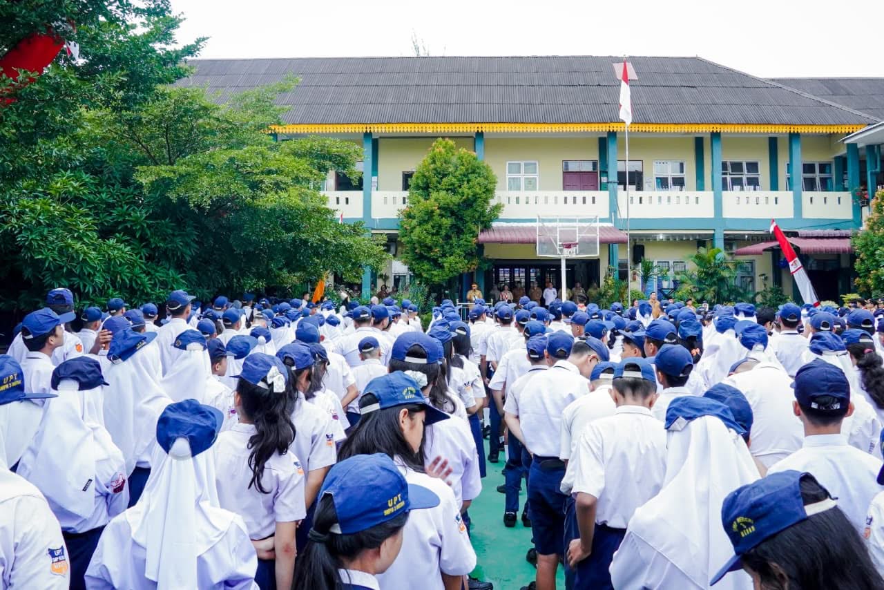 Sambut Murid Baru, Walikota Medan Rico Waas Gaungkan MPLS Ramah: “Sekolah Harus Aman dan Nyaman”