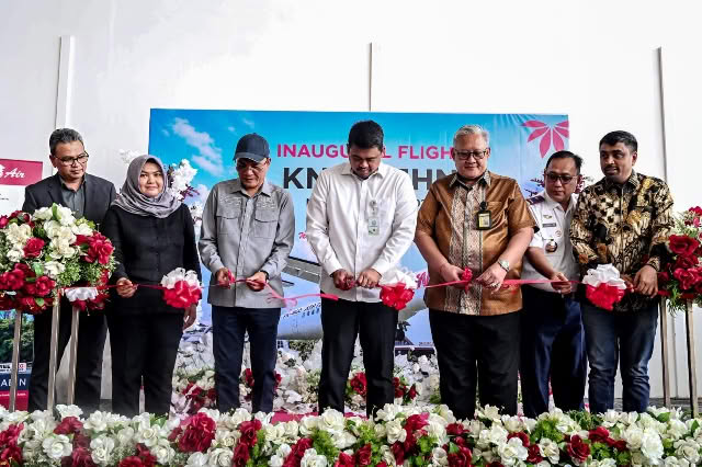 Gubsu Bobby Resmikan Penerbangan Perdana Wings Air Kualanamu–Mandailing Natal