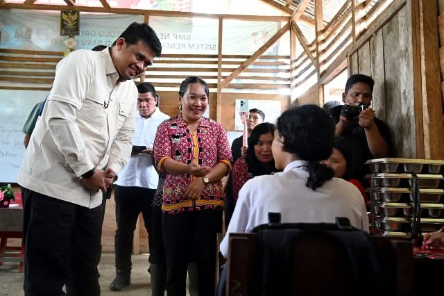 Gubsu Bobby Wujudkan Impian SMPN 4 Sitolu Ori Miliki Gedung Permanen