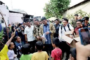 Gubsu Bobby Pastikan Rumah Korban Puting Beliung di Medan Johor Dibangun Kembali