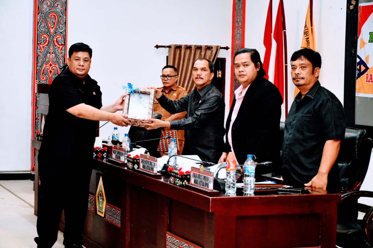 Bupati Samosir Sampaikan Nota Pengantar P-KUA dan P-PPAS 2026, Pendapatan Daerah Bertambah Rp. 71 Miliar Lebih