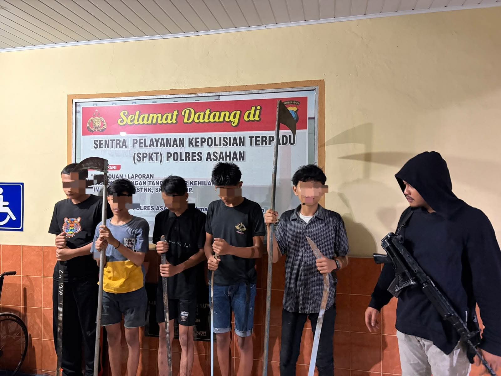 Cegah Tawuran dan Geng Motor, KRYD Polres Asahan Amankan Lima Remaja dan Sajam