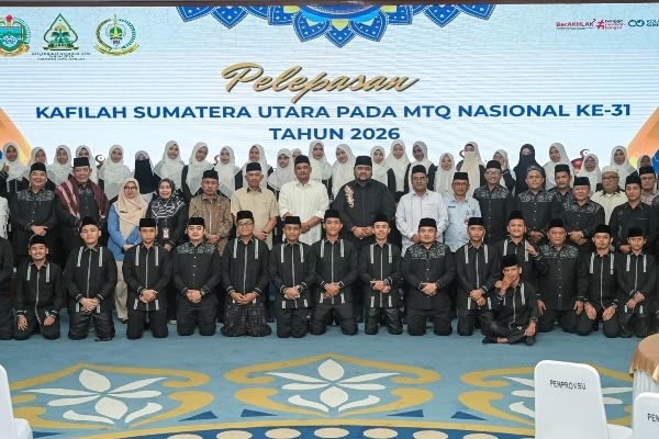 Gubsu Bobby Lepas Kafilah Sumut ke MTQ Nasional 2026 di Semarang