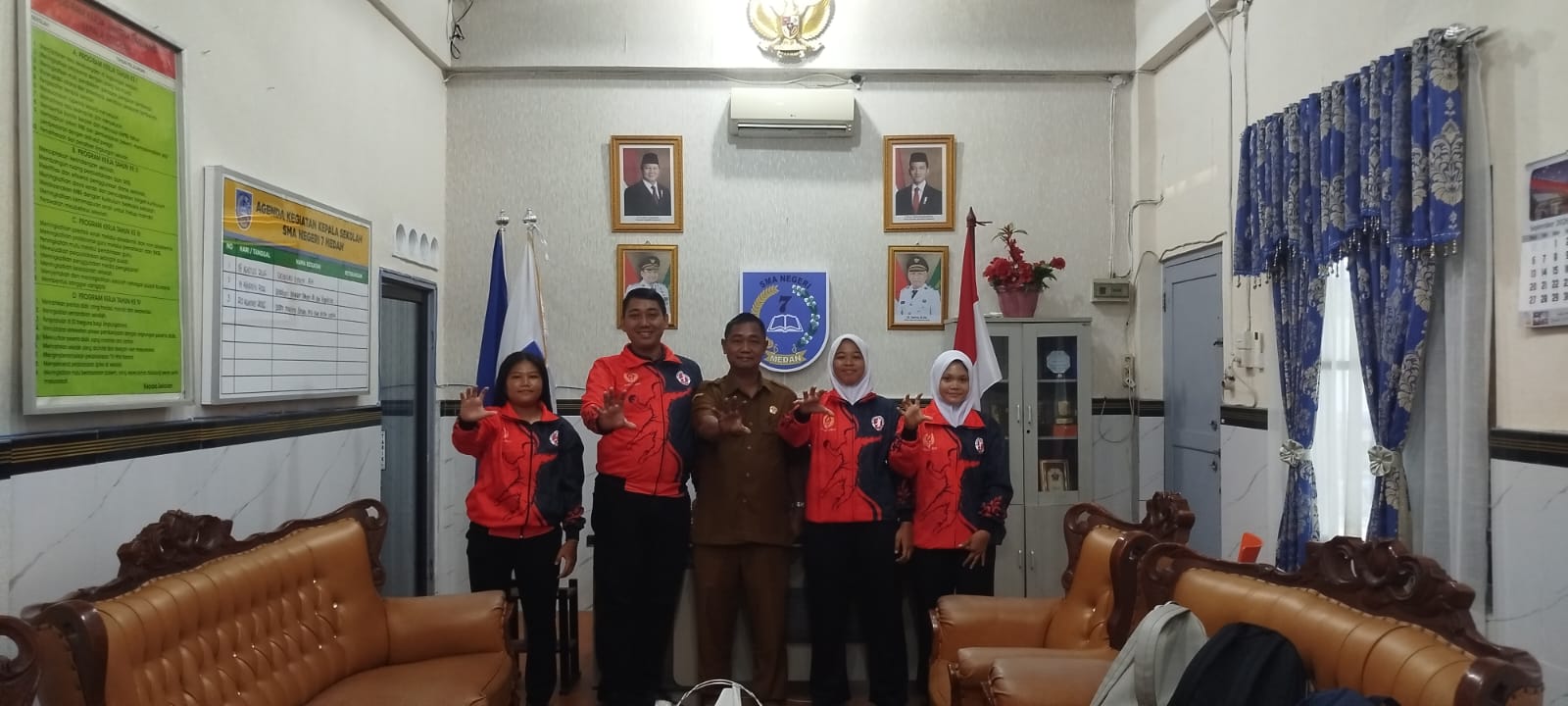 Tiga Siswi SMAN 7 Medan Dilepas Ikuti Kejuaraan Handball ABTI Sumut