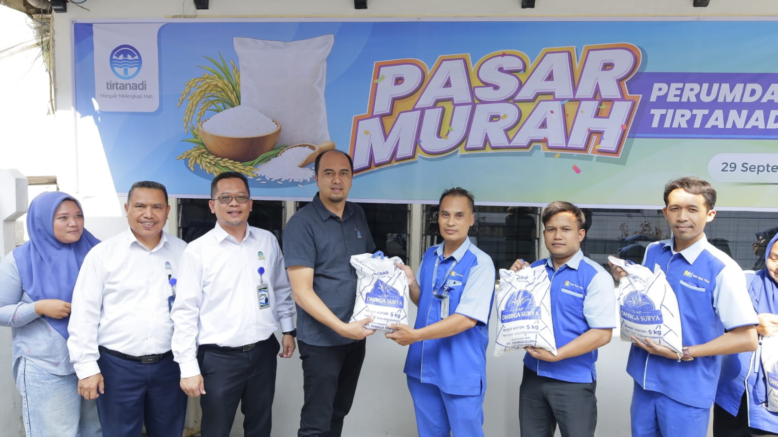 Peduli Sesama, Perumda Tirtanadi Gelar Pasar Murah