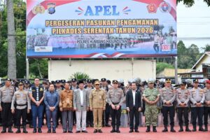 Bupati Humbahas Sematkan Pita Kesiapan Pengamanan Pilkades 2026