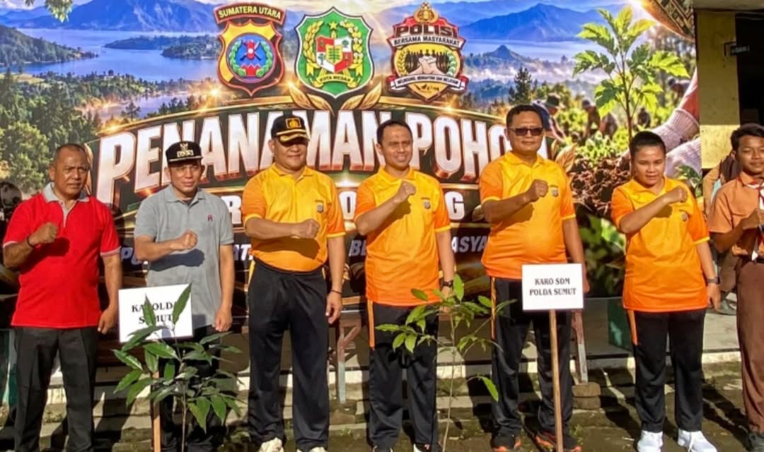 Kapolda Sumut Ajak Pelajar SMPN 15 Medan Lestarikan Gotong Royong dan Peduli Lingkungan