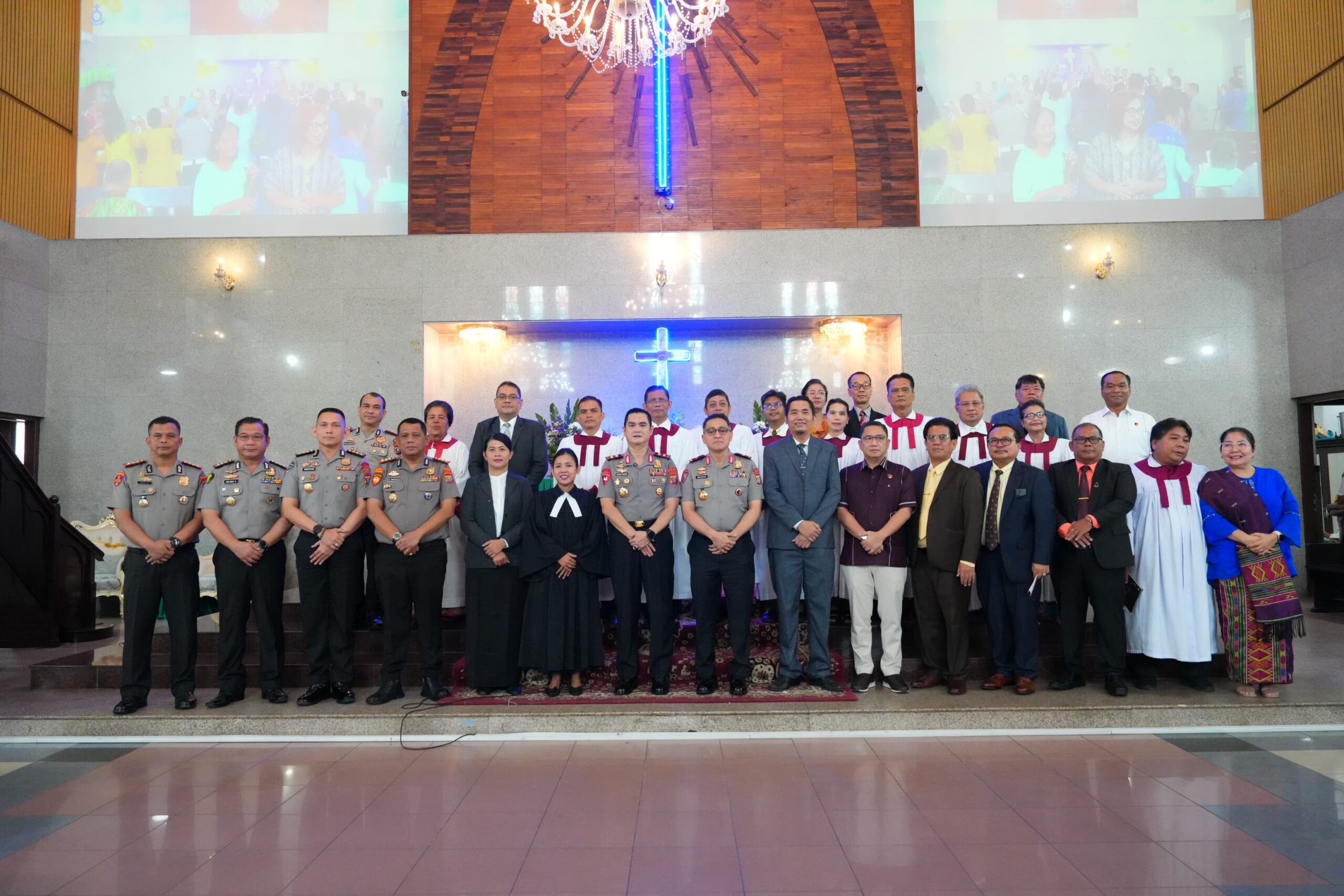 Minggu Kasih di Gereja HKBP Sudirman, Kapolda Sumut Ajak Masyarakat Perangi Narkoba dan Jaga Kamtibmas
