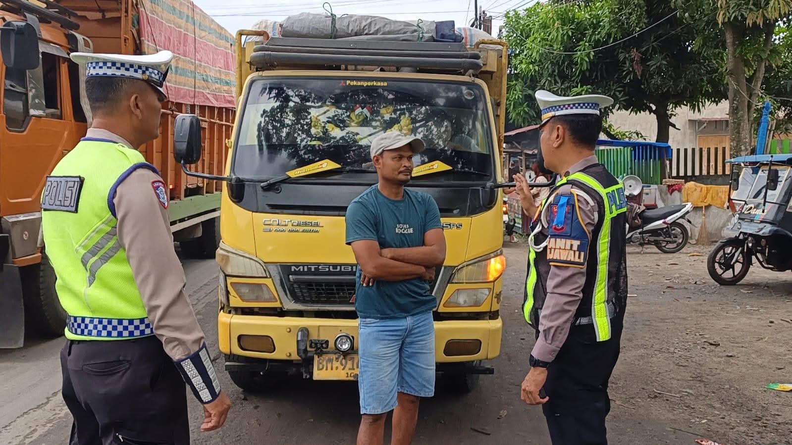 Kapolres Sergai Pimpin Kampanye Keselamatan dan Dialog Edukasi Pengemudi ODOL