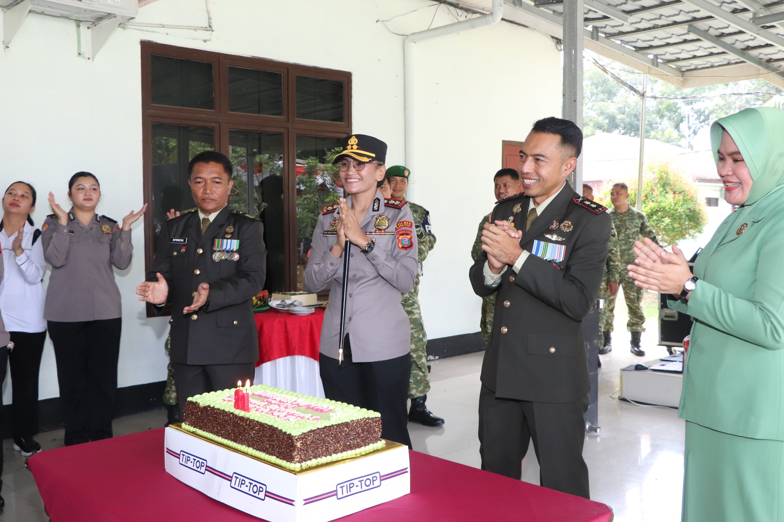 Meriahkan HUT TNI Ke 81, Polres Sergai Kunjungi Kodim 0204/DS dan Brigif-7/Rimba Raya
