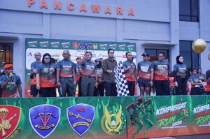 Rico Waas Lepas Ribuan Peserta Korpasgat Charity Run 2026, Olahraga Jadi Gerakan Kepedulian