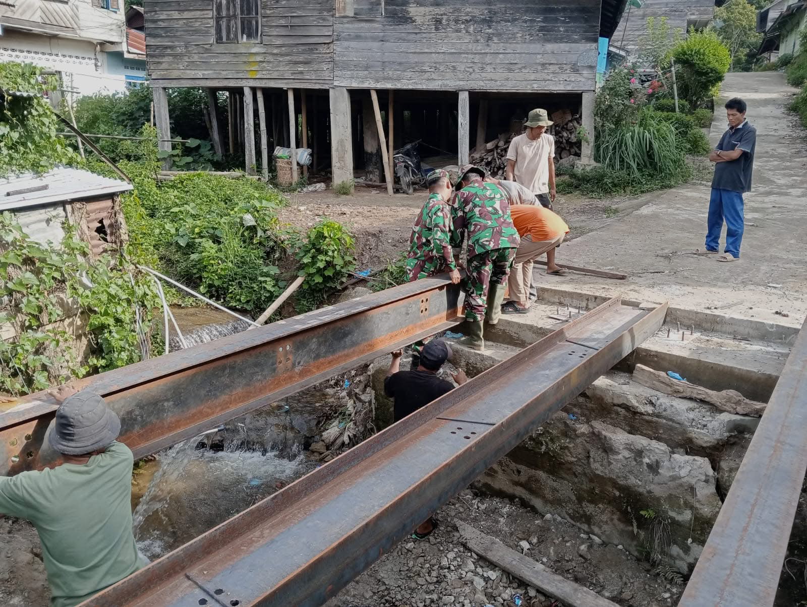 Kodim 0205/TK Bangun Jembatan Beton Pernantin, Progres Capai 38 Persen
