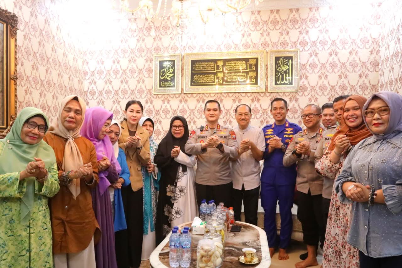 Temui Majelis Taklim Halimah, Kapolda Sumut Ajak Masyarakat Bersinergi Jaga Kamtibmas